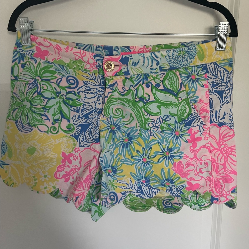 Lilly Pulitzer Stretch Buttercup Shorts Cheek to Cheek Sz 2